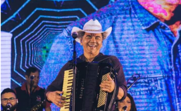 Sábado da Vila Sítio São João: Têm shows de Geraldinho Lins, Ton Oliveira, Banda Cascavel e Mô Lima
