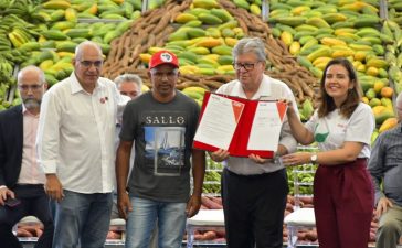 No dia mundial da alimentação, João e Pollyanna celebram lançamento do PAA Estadual com investimento de mais de R$ 5 milhões