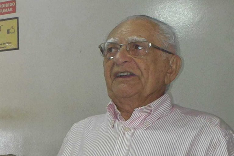 ALPB emite voto de pesar pelo falecimento do ex-presidente da Assembleia Evaldo Gonçalves ALPB emite voto de pesar pelo falecimento do ex-presidente da Assembleia Evaldo Gonçalves