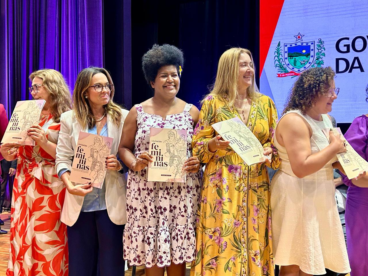 Jô Oliveira é destaque na 2ª edição da Revista “Vivências Femininas”, lançada pela EPC Jô Oliveira é destaque na 2ª edição da Revista “Vivências Femininas”, lançada pela EPC