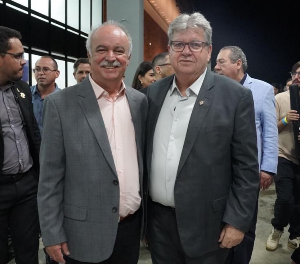 Governo atende deputado Inácio Falcão e promove nova mudança no Hemocentro de Campina Grande