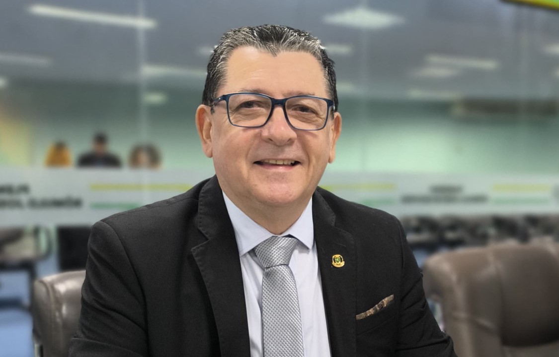 Tertuliano Maracajá encerra mês legislativo com pacote de propostas voltadas à transparência, urbanismo e melhoria dos serviços públicos