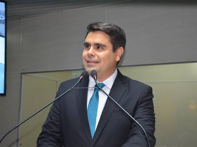 Alexandre do Sindicato propõe Medalha de Honra ao Mérito para o jurista Aécio Melo Alexandre do Sindicato propõe Medalha de Honra ao Mérito para o jurista Aécio Melo