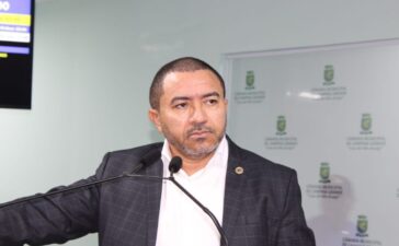 Alexandre critica mudança de nomenclatura de secretaria do Estado e silêncio dos deputados conservadores