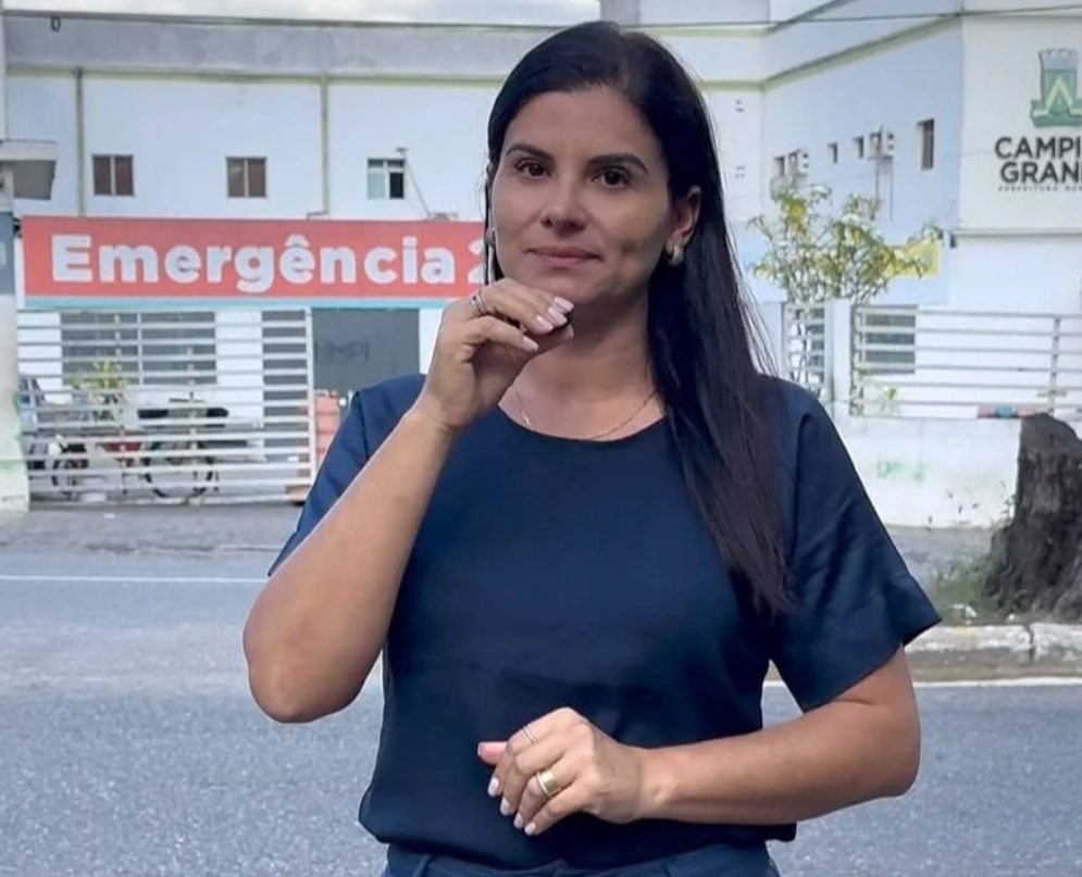Vereadora Kallyna Dias cobra esclarecimentos sobre atendimento de emergência no Hospital Pedro I Vereadora Kallyna Dias cobra esclarecimentos sobre atendimento de emergência no Hospital Pedro I